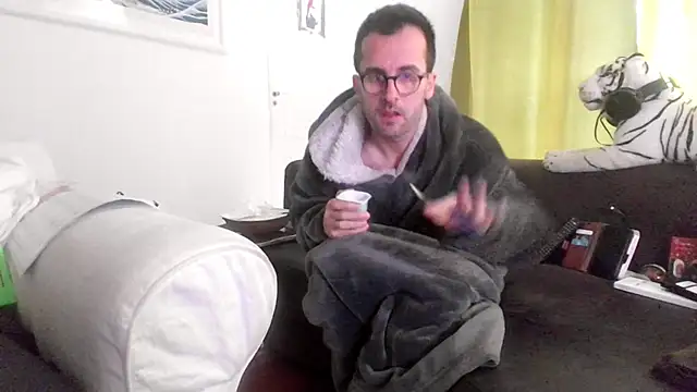 Snapshot of byakkotorra chatting on March 2, 3:37 pm byakkotorra online show from March 2, 3:37 pm