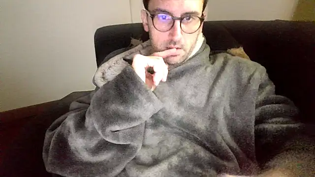 Snapshot of byakkotorra chatting on March 9, 10:19 am byakkotorra online show from March 9, 10:19 am