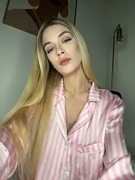 Lolitaxlola online show from February 21, 10:16 am