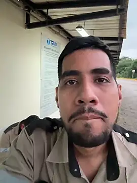 Snapshot of EnriquePersian197 chatting on January 27, 1:19 pm EnriquePersian197 online show from January 27, 1:19 pm