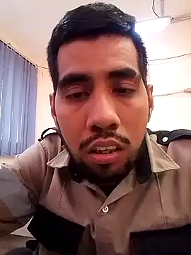 Snapshot of EnriquePersian197 chatting on February 3, 9:29 pm EnriquePersian197 online show from February 3, 9:29 pm