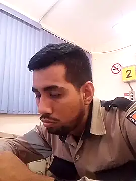 Snapshot of EnriquePersian197 chatting on February 24, 6:47 pm EnriquePersian197 online show from February 24, 6:47 pm