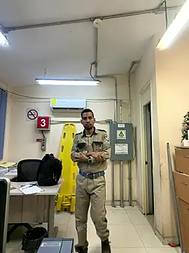 Snapshot of EnriquePersian197 chatting on January 14, 12:11 pm EnriquePersian197 online show from January 14, 12:11 pm