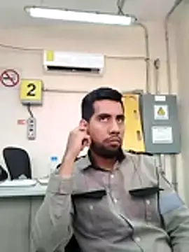 Snapshot of EnriquePersian197 chatting on March 16, 8:46 pm EnriquePersian197 online show from March 16, 8:46 pm