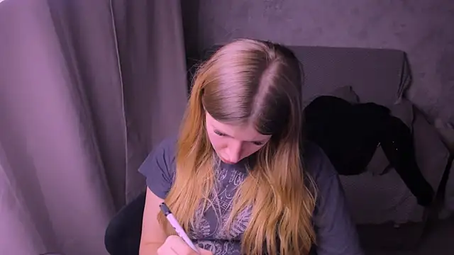 kirraa  online show from January 24, 12:42 am