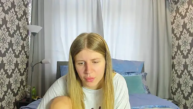 kirraa  online show from September 16, 9:54 am