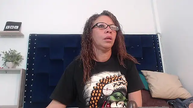 ARTEMIZA LOVE  online show from February 18, 3:10 pm