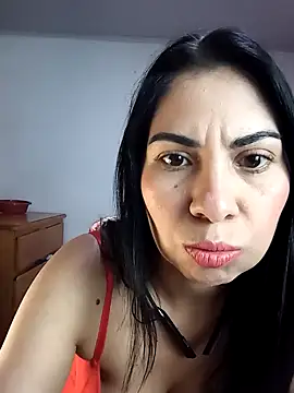 Snapshot of saralunabella chatting on February 1, 9:29 pm saralunabella online show from February 1, 9:29 pm