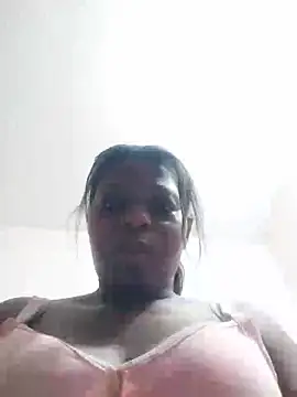 Snapshot of chocolatesexi2 chatting on March 10, 10:26 am chocolatesexi2 online show from March 10, 10:26 am