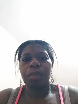 Snapshot of chocolatesexi2 chatting on March 11, 3:48 am chocolatesexi2 online show from March 11, 3:48 am