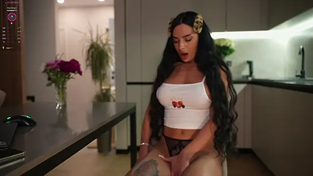 sexy sabotageee online show from June 9, 6:19 pm