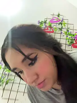 melyescobar online show from March 7, 12:12 pm