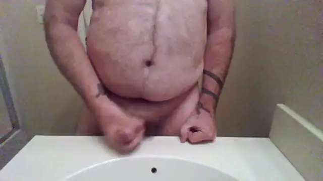 Snapshot of WatchinU82 chatting on November 22, 5:17 am WatchinU82 online show from November 22, 5:17 am