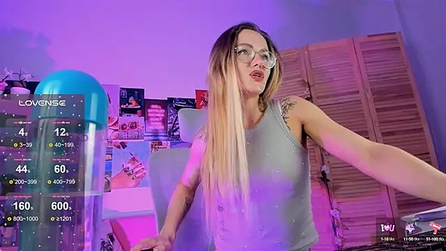 LadyIzabel online show from January 17, 11:49 am