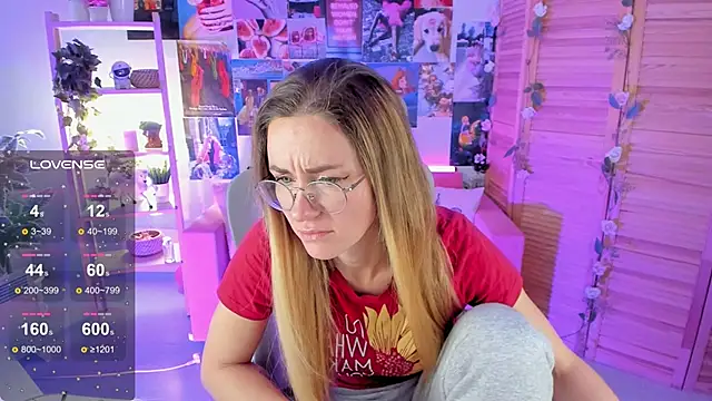 LadyIzabel online show from February 21, 8:40 am