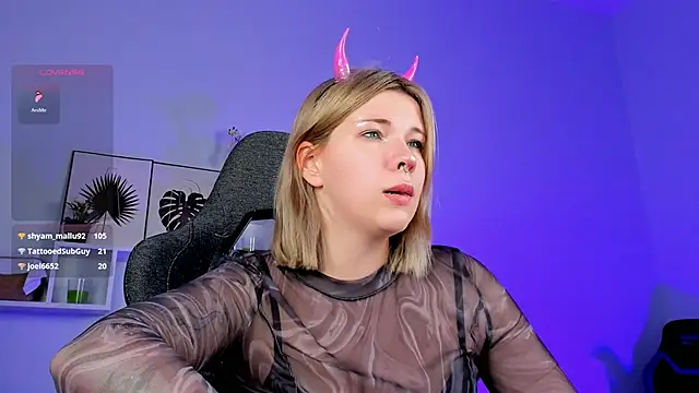 AliceSunday online show from December 21, 2:15 pm