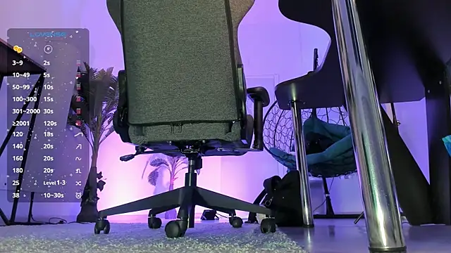 AliceSunday online show from March 19, 12:56 pm