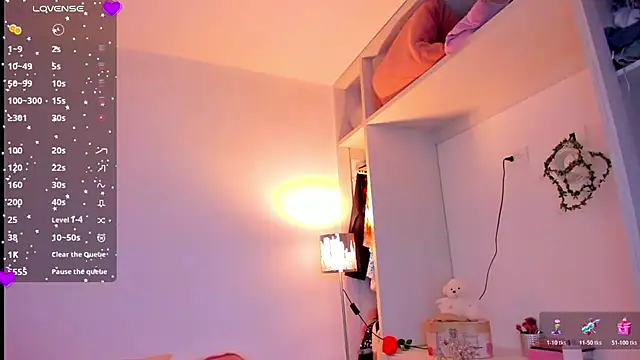 Lunadahia online show from December 16, 9:36 am