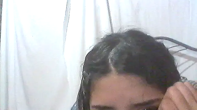 Snapshot of isa_ar chatting on October 4, 10:41 pm isa ar online show from October 4, 10:41 pm