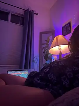 NinasNylonz online show from October 3, 10:01 am