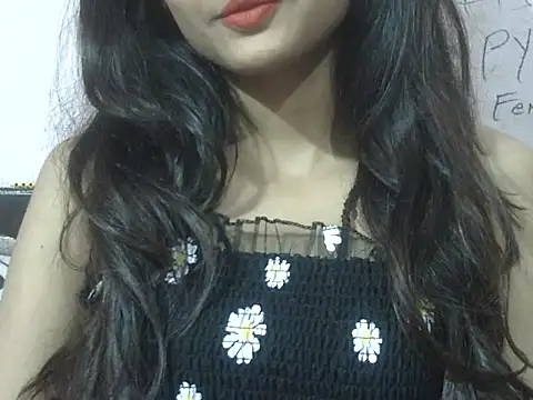 Aayesha online show from December 14, 6:30 am