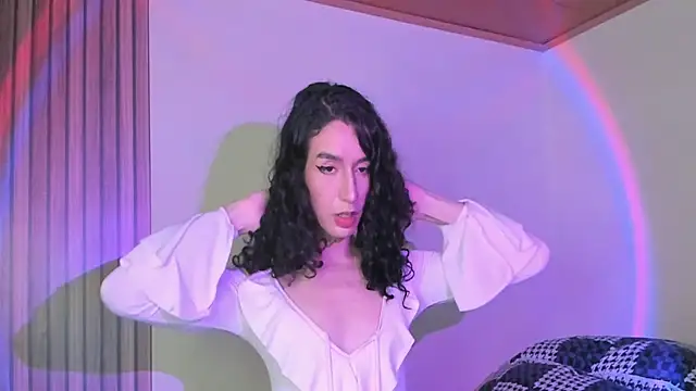 Angellike doll online show from May 7, 11:15 am
