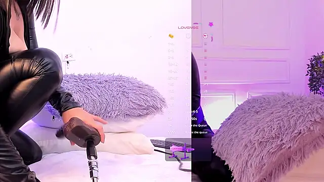 sherylgrey online show from November 30, 11:53 pm