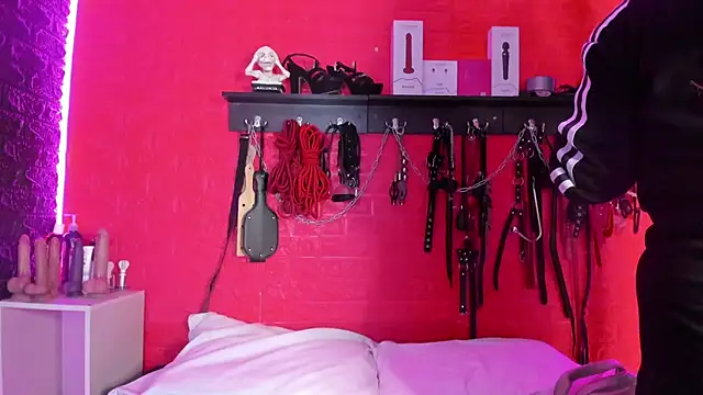 sarita moller online show from March 15, 3:34 am