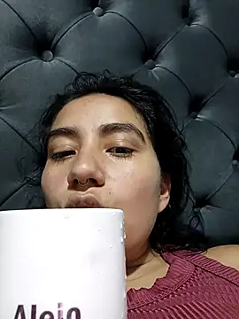 Hellen Alex online show from February 21, 9:00 pm