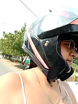 naughty-girl01 online show from February 28, 1:47 pm