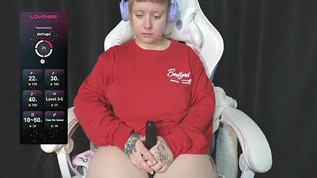 June shy0 online show from September 13, 6:24 am