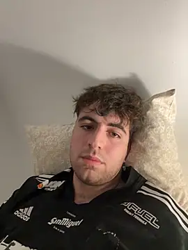 sergiio02 online show from November 3, 8:32 pm