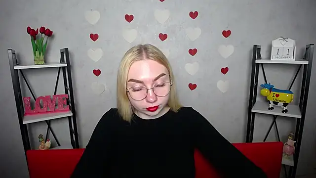 BeatriceFly online show from December 11, 12:23 pm