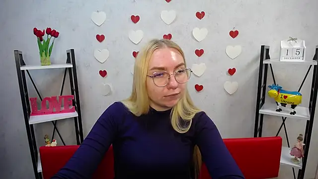 BeatriceFly online show from December 15, 7:46 am