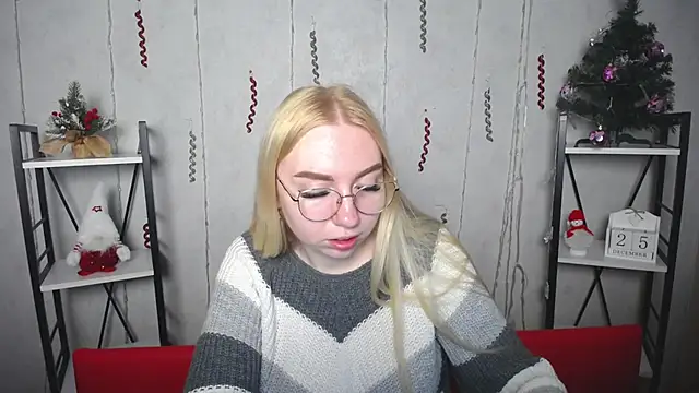 BeatriceFly online show from December 25, 9:34 am