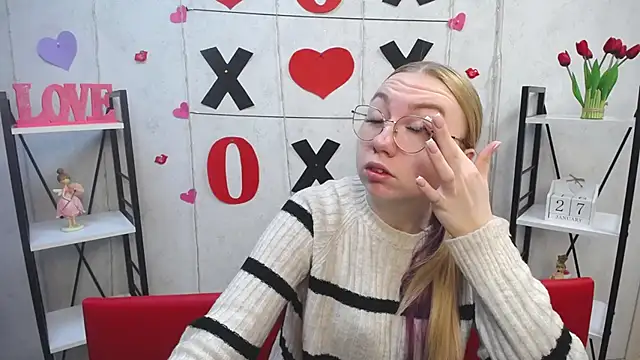 BeatriceFly online show from January 27, 9:34 am