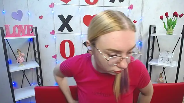 BeatriceFly online show from February 3, 9:19 am