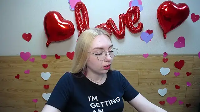 BeatriceFly online show from March 17, 12:14 pm