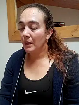 Snapshot of skayhot_ chatting on April 29, 1:37 pm skayhot online show from April 29, 1:37 pm