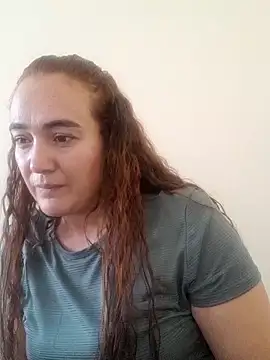 Snapshot of skayhot_ chatting on May 11, 2:45 pm skayhot online show from May 11, 2:45 pm