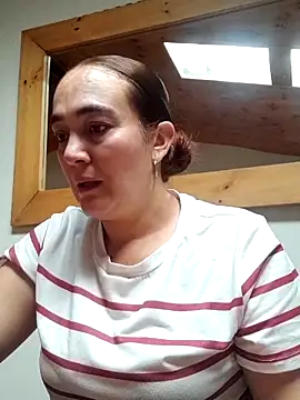 Snapshot of skayhot_ chatting on May 14, 1:18 pm skayhot online show from May 14, 1:18 pm