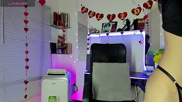 YUKIODAVIS online show from February 21, 12:27 am