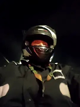 Edged Hot69 online show from February 27, 10:15 am