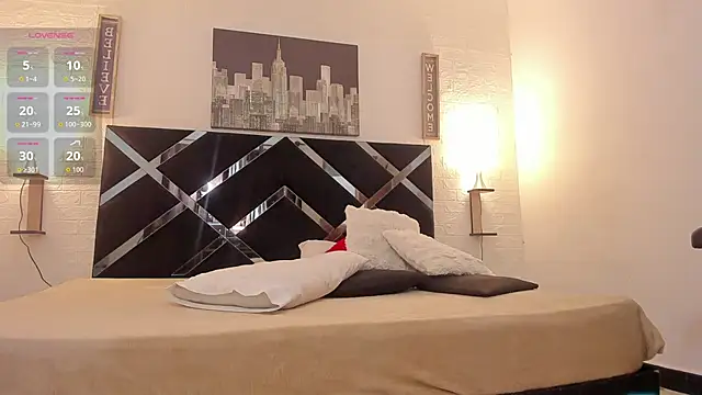 toyboys1 online show from September 26, 3:43 am