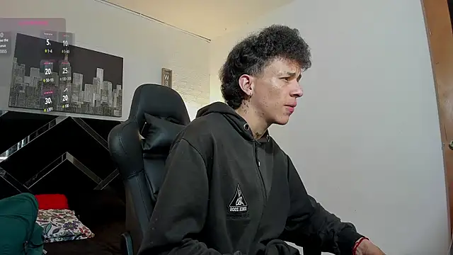 toyboys1 online show from October 6, 2:53 am