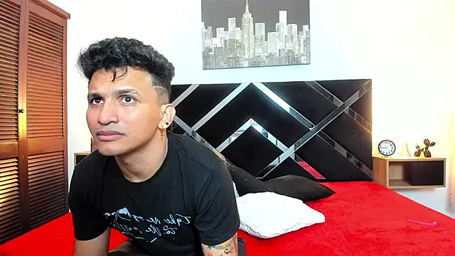 toyboys1 online show from April 16, 4:13 am