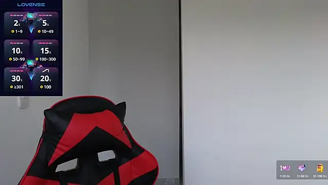 Snapshot of tammyandrade_ chatting on February 6, 1:21 pm tammyandrade  online show from February 6, 1:21 pm