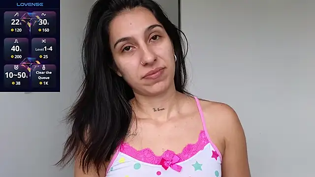 Snapshot of tammyandrade_ chatting on February 7, 1:01 pm tammyandrade  online show from February 7, 1:01 pm