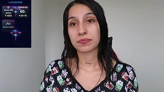 Snapshot of tammyandrade_ chatting on February 12, 9:22 pm tammyandrade  online show from February 12, 9:22 pm