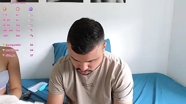 Snapshot of tammyandrade_ chatting on March 17, 6:53 pm tammyandrade  online show from March 17, 6:53 pm